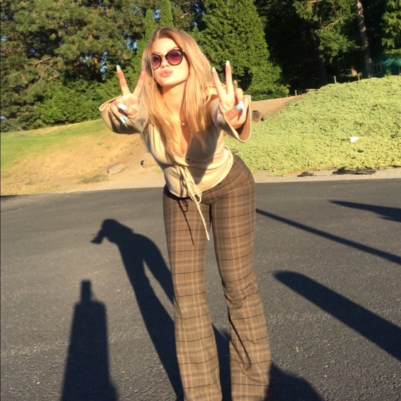 Meet your Posher, Kalynn - Picture 1 of 1